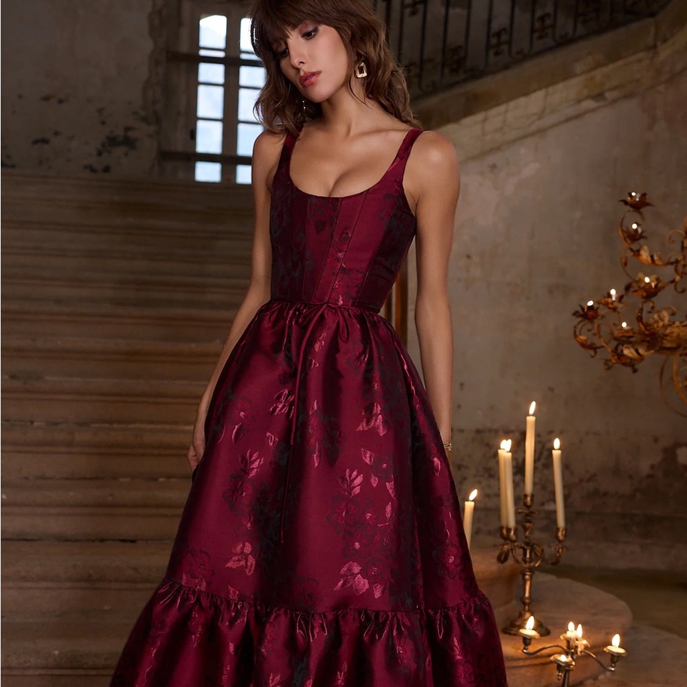 NWT V Chapman Avery Gown in Garnet Baroque Floral - Picture 6 of 8
